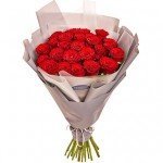 Букет з упаковкою "25 червоних троянд" - image-0